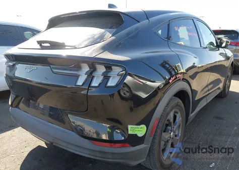 2022 Ford Mustang Mach-E Select z USA, uszkodzony, nr VIN 3FMTK1RM7NMA17672